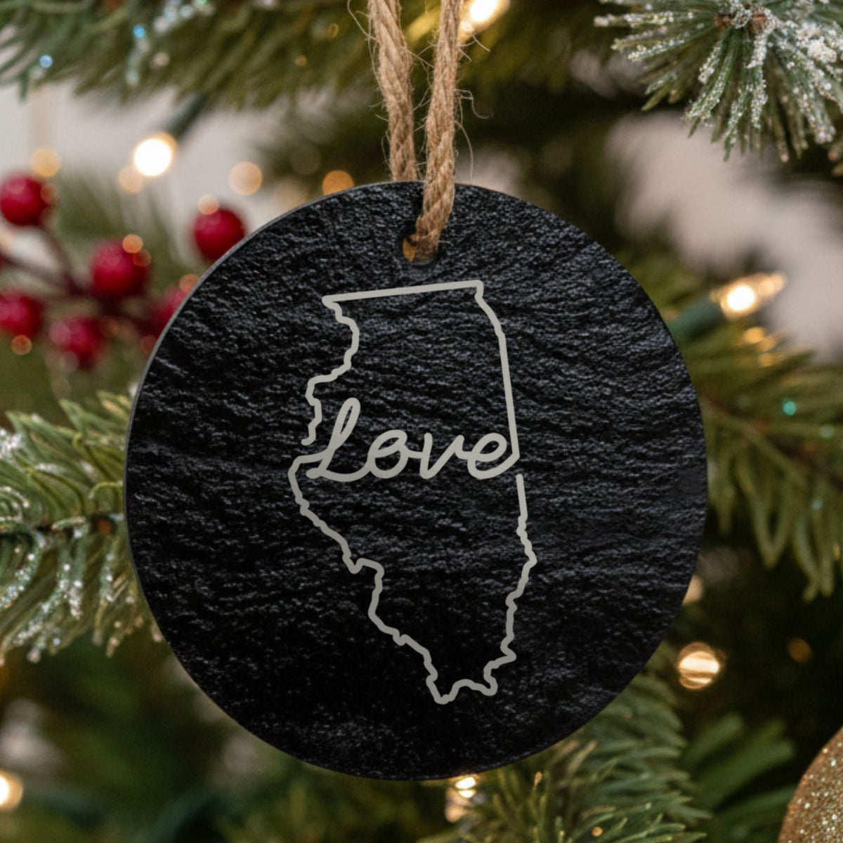 Illinois round slate Christmas ornament engraved with a hand-drawn state outline and love in cursive