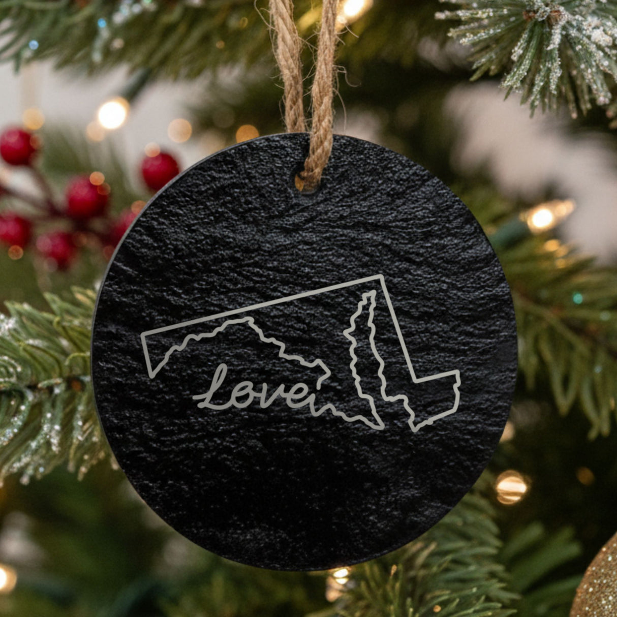 Maryland round slate Christmas ornament engraved with a hand-drawn state outline and love in cursive