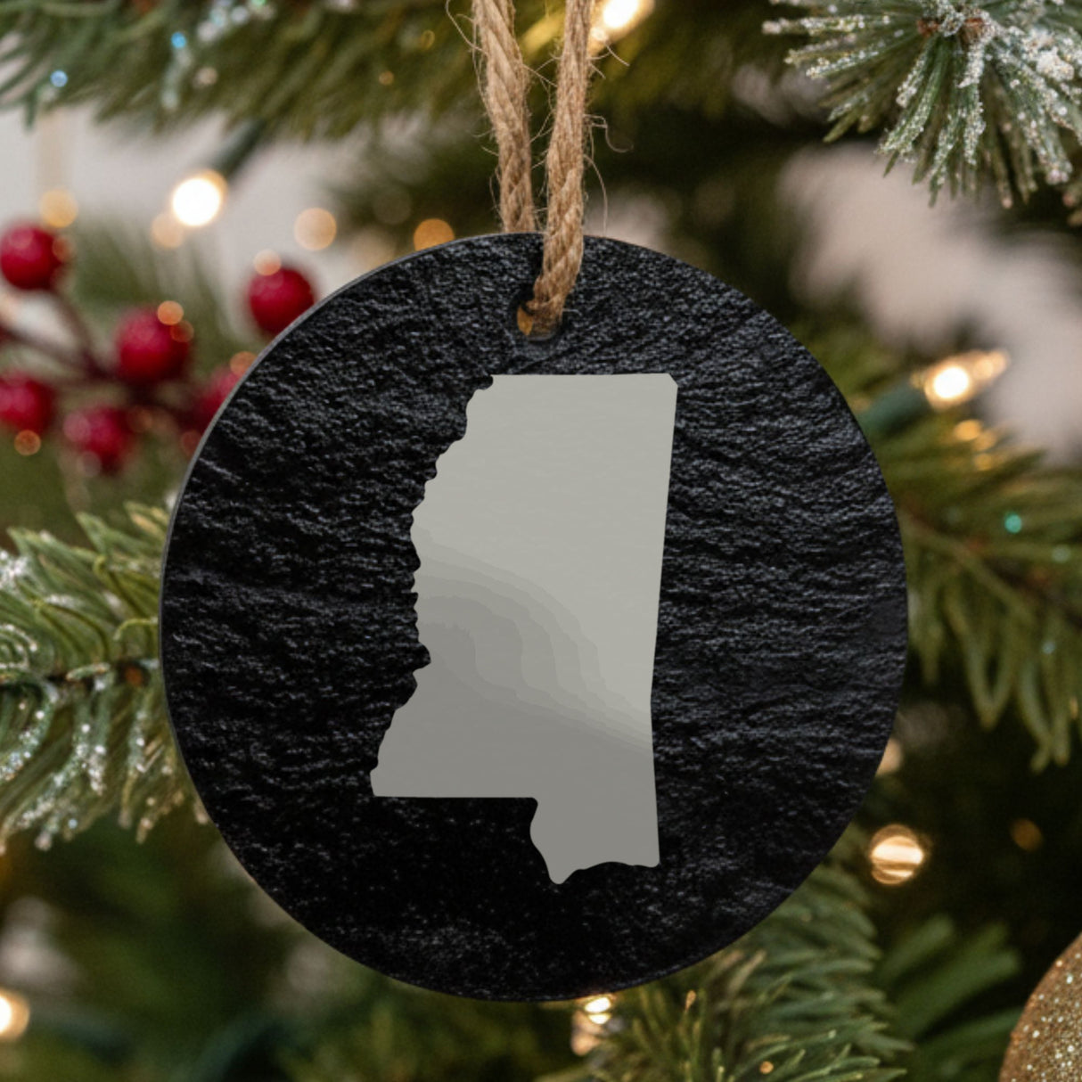 Mississippi round slate Christmas ornament with the full state shape engraved