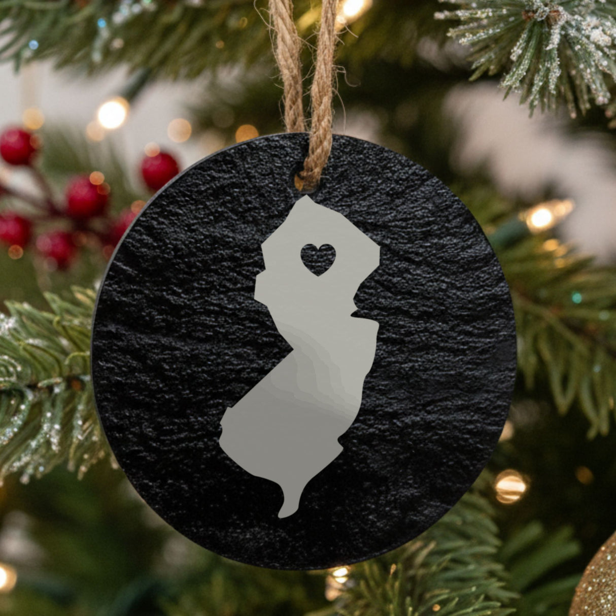 New Jersey round slate Christmas ornament engraved with the state shape and a heart