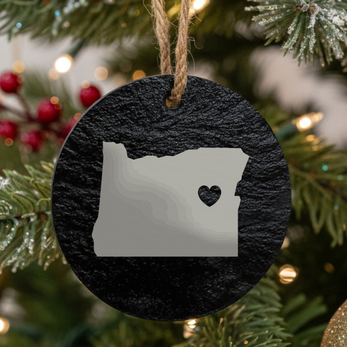 Oregon round slate Christmas ornament engraved with the state shape and a heart