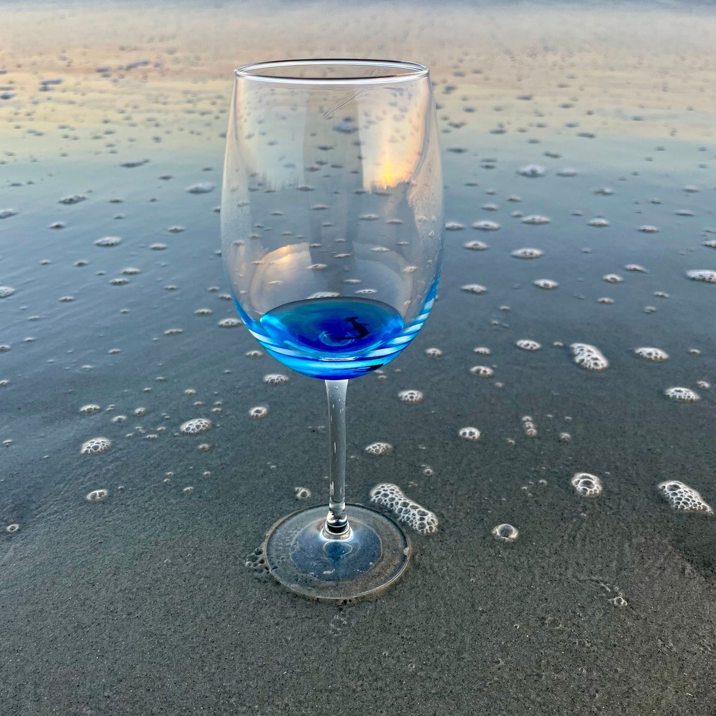 19 oz Ocean Inspired Wine Glass with Sea Creature