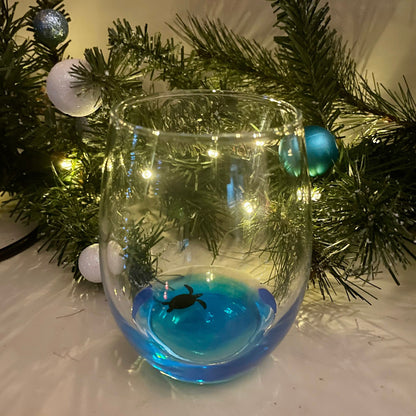 15 oz Ocean Inspired Stemless Wine Glass with Sea Creature