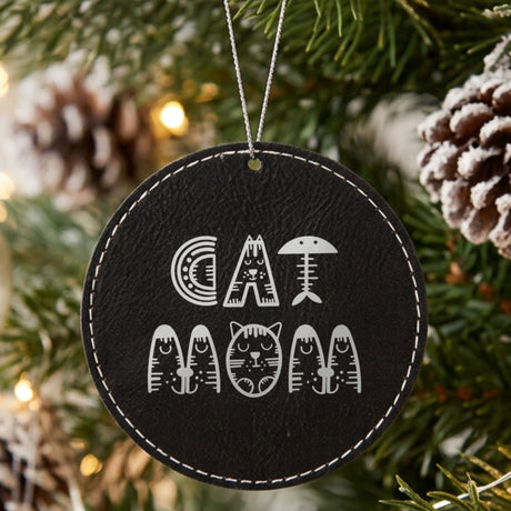 Black leatherette Christmas ornament engraved with Cat Mom, Illustrated design